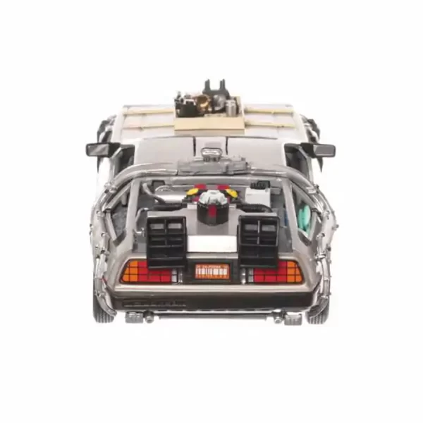 DeLorean Time Machine Back to the Future III 1:24 Welly 22444W